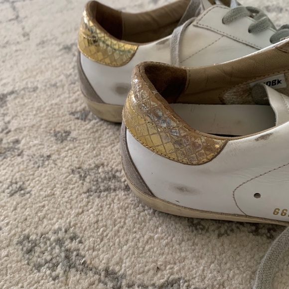 Golden Goose Tan Star with gold back - Picture 3 of 7